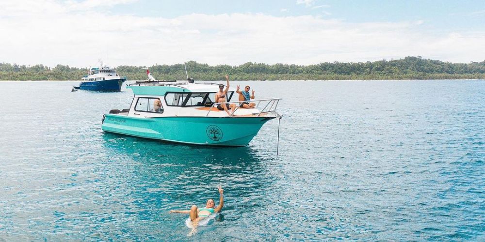 Boat ride on Mentawai Island