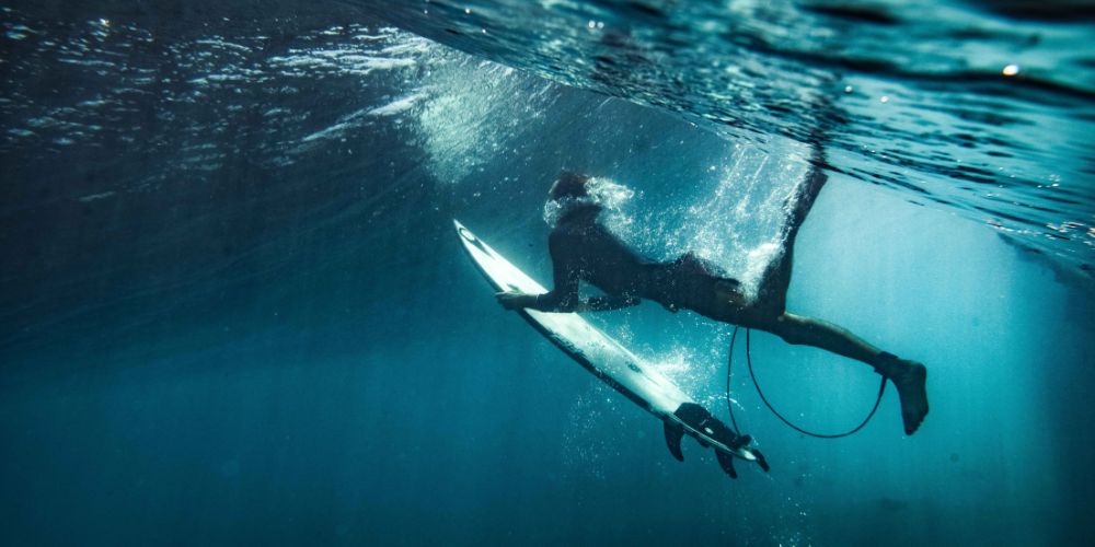 Lances right waves in Mentawai