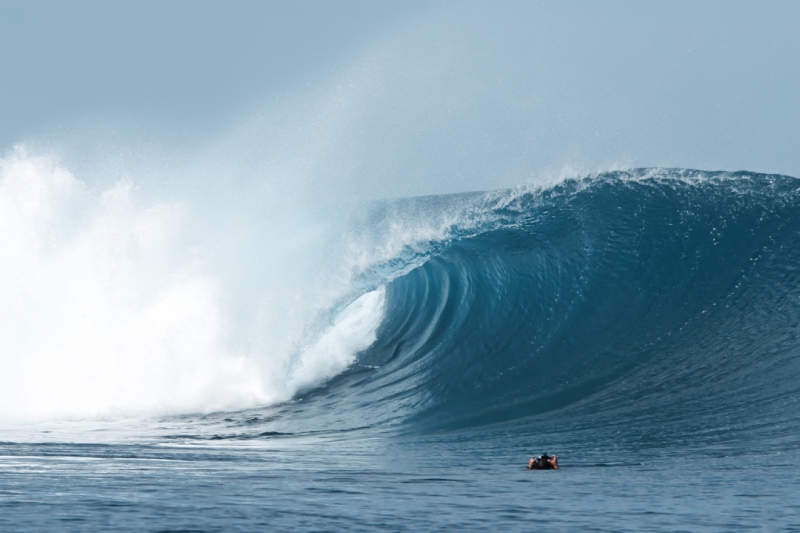 Surfing Mentawai