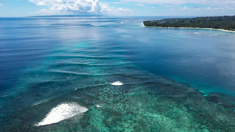 Mentawai island surfing